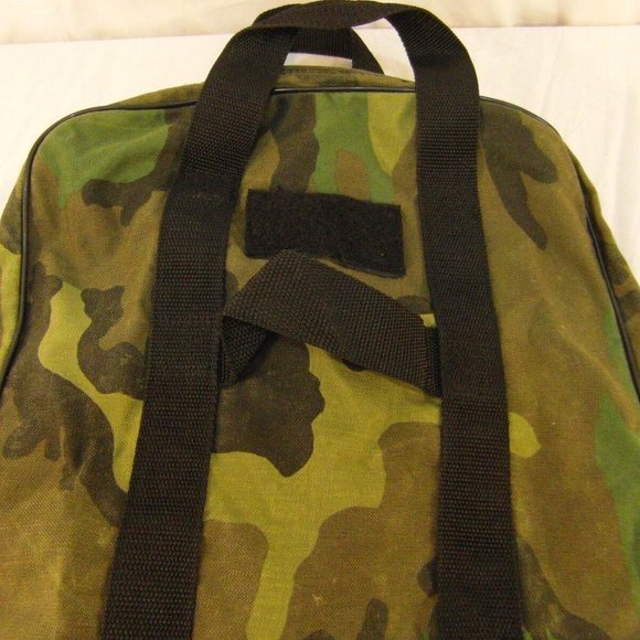 VTG WOODLAND PATTERN ONE POCKET SHOULDER STRAP HIKING CAMPING BACKPACK NM 00337